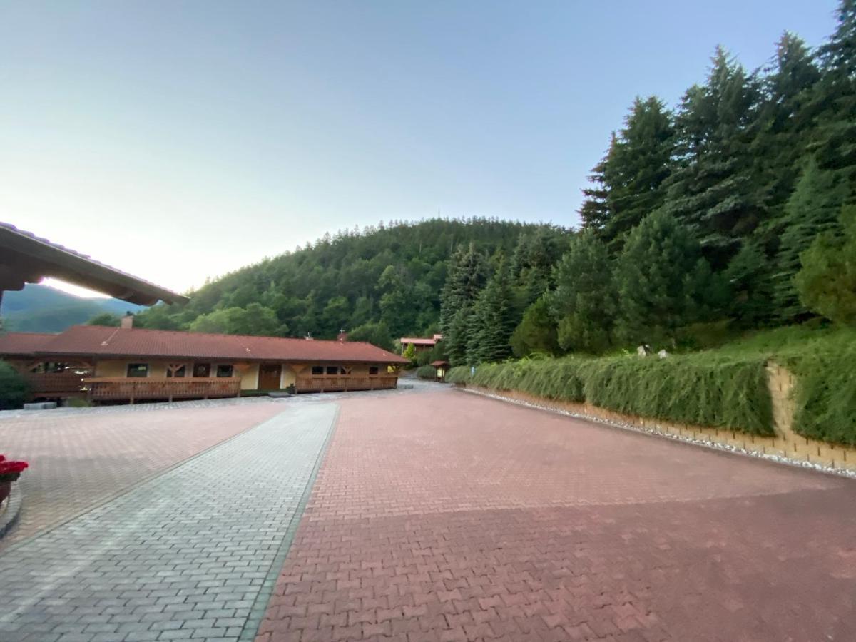 Hotel Selsky Dvur Perštejn Exterior foto