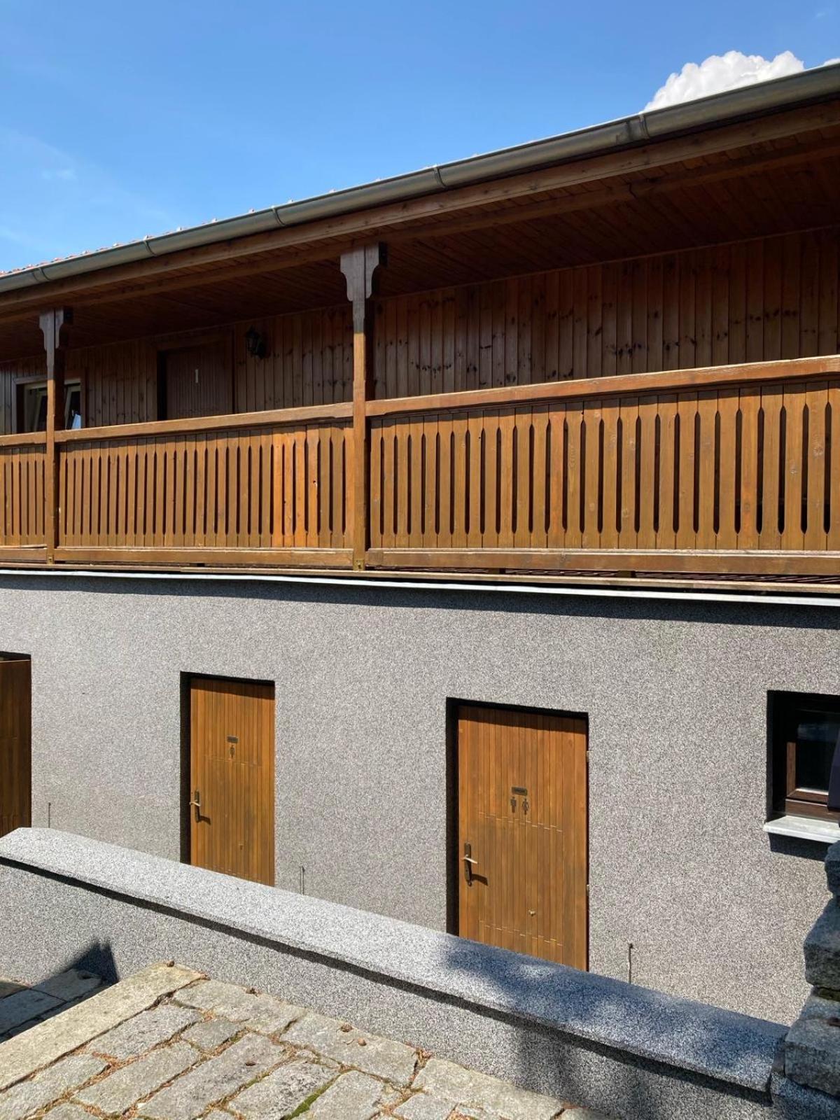 Hotel Selsky Dvur Perštejn Exterior foto
