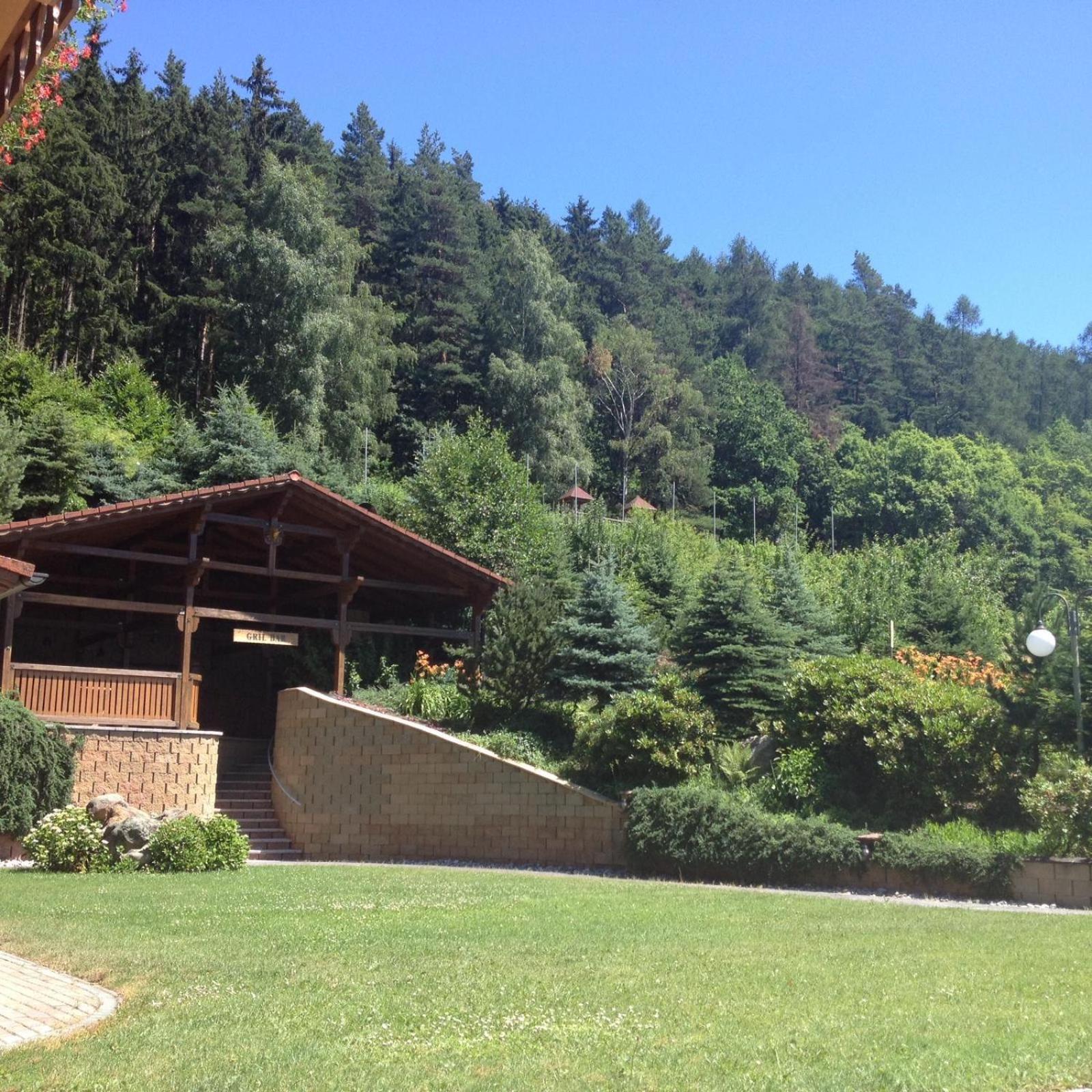 Hotel Selsky Dvur Perštejn Exterior foto